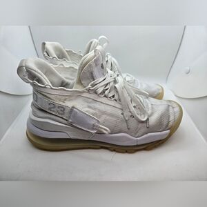 Jordan Proto Max 720 shoes Men's 9.5 Pure Platinum White Athletic gym Sneakers